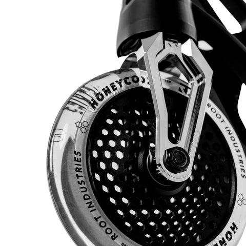 Root Industries INVICTUS v3 Scooter - Black/Mirror